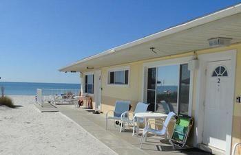 White Sands Beach Resort Холмс Бийч Екстериор снимка