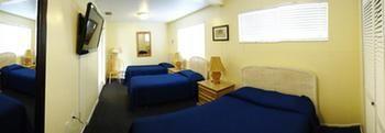White Sands Beach Resort Холмс Бийч Екстериор снимка