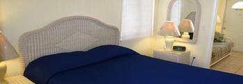 White Sands Beach Resort Холмс Бийч Екстериор снимка